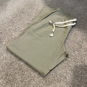 Uniqlo linen pants